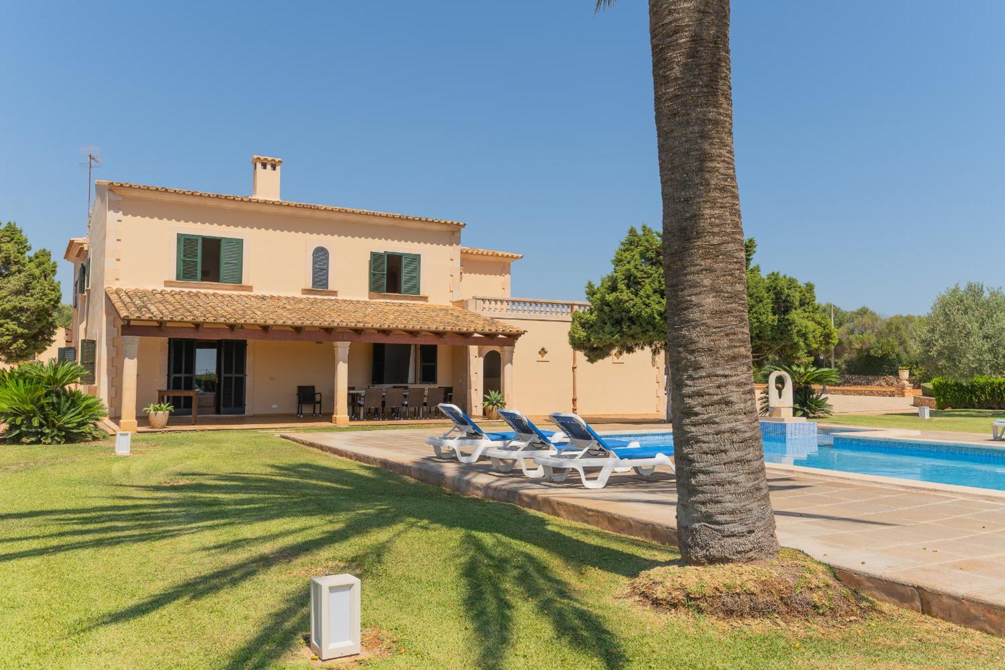 Hébergement de vacances Sivina Sanau *